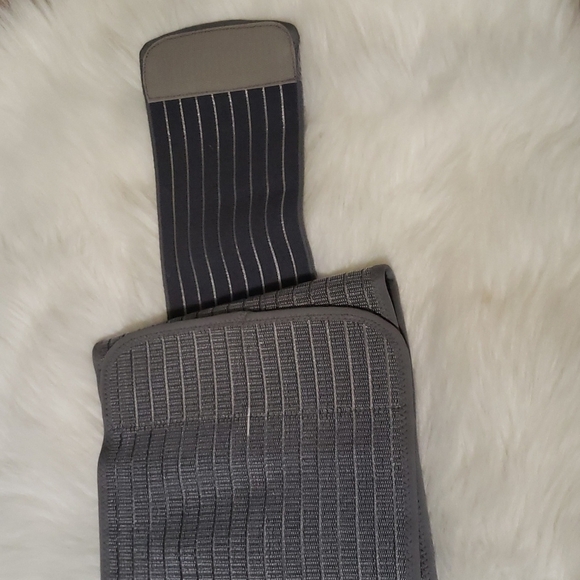 Wacoal Postpartum Belly Wrap - Picture 2 of 5